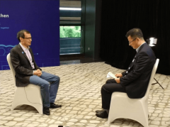 <b>他逃求的从来不是</b>